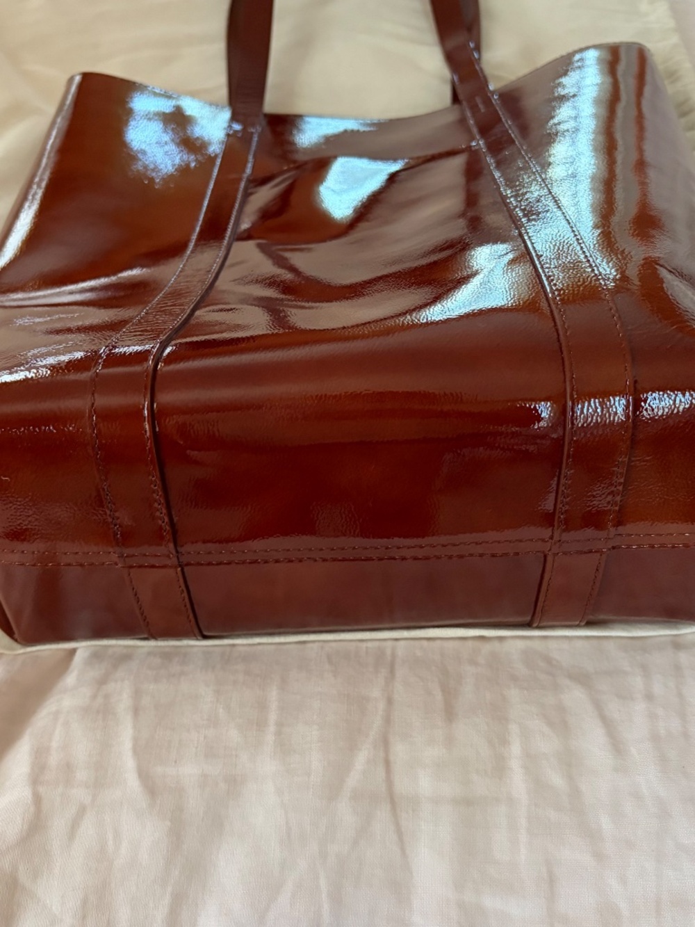 Sezane's The Tote in Mahogany. Brand new, never used, in original dust bag. - Picture 3 of 10